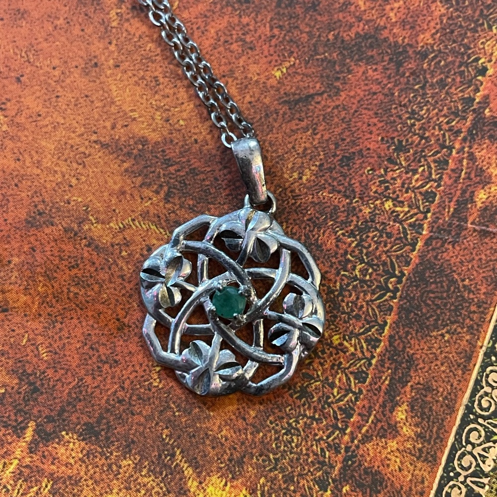 Avon Celtic Knot Shamrock Necklace Sterling Silver